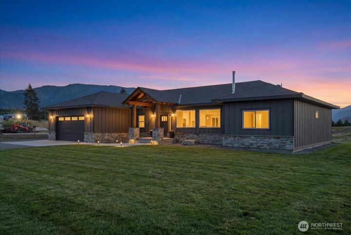 Property Photo: 110 Slide View Lane WA 98831