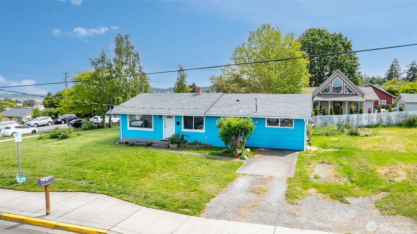 Property Photo:  1605  20th Street  WA 98221 