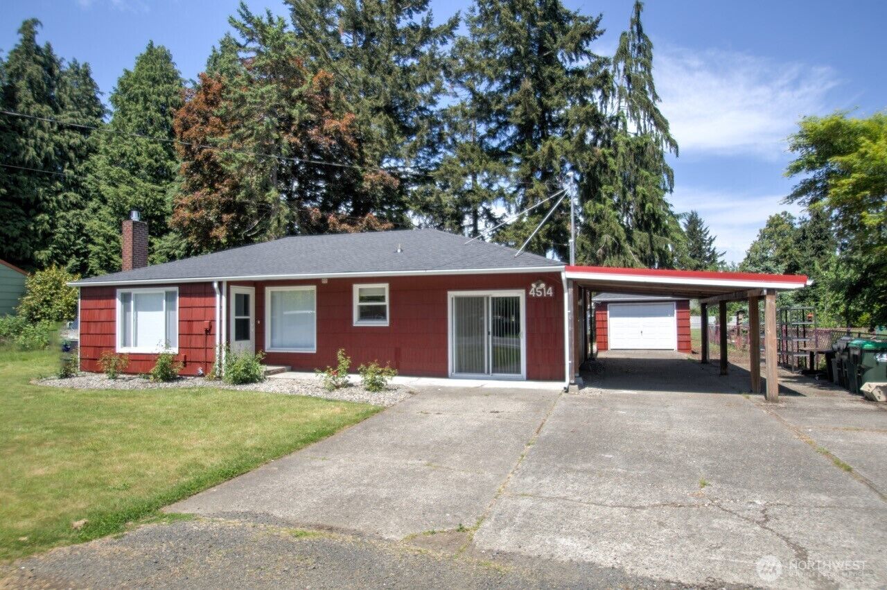 Property Photo: 4514 14th Avenue SE WA 98503