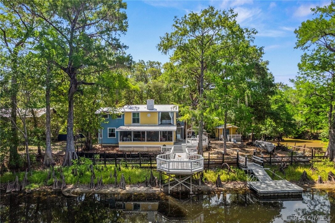 Property Photo:  3503 E Westcove Court  FL 34434 