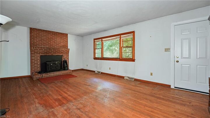 Property Photo: 4649 Backwoods Rd VA 23322
