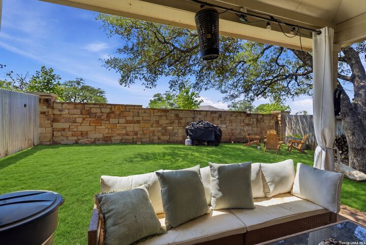 Property Photo:  633 Jaboncillo  TX 78132 
