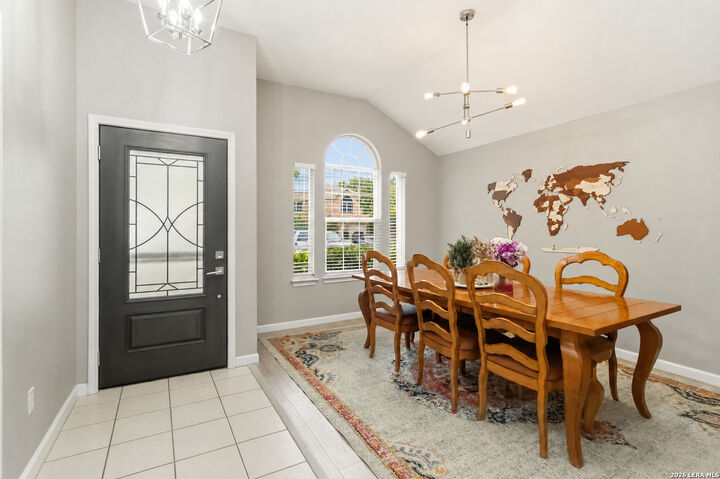 Property Photo: 11706 Brae Vly TX 78249