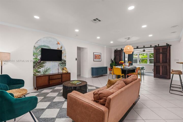 Property Photo:  3627 NE 19th Ave  FL 33308 