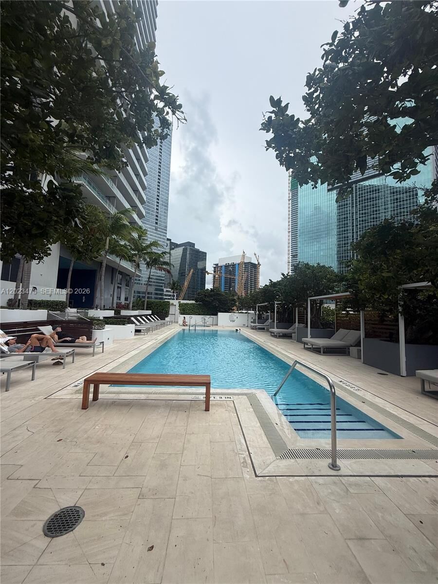 Property Photo:  1300 Brickell Bay Dr 707  FL 33131 