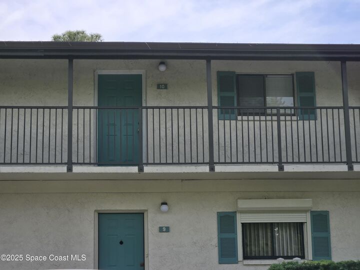 Property Photo:  505 Landings Way  FL 32952 