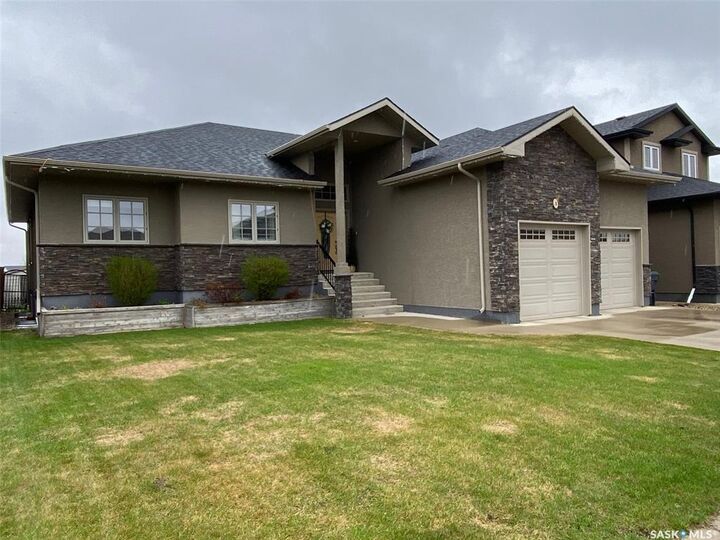 Property Photo:  8 Partridge Court  SK S3N 3J8 