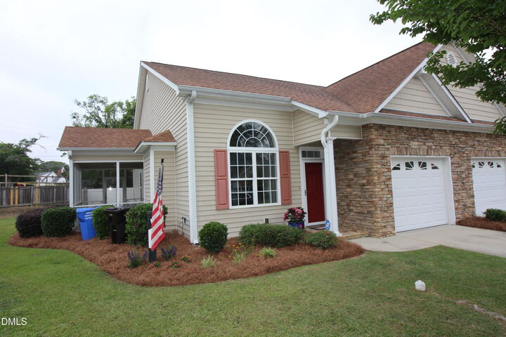 Property Photo:  42 Old Trestle Court  NC 27501 