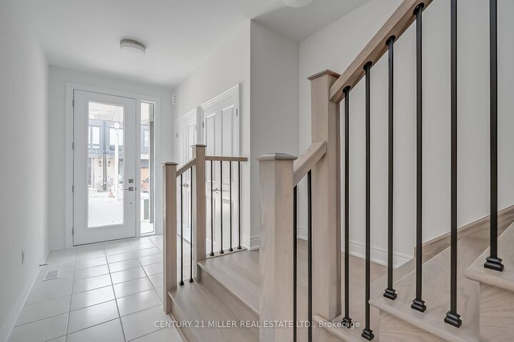 Property Photo:  2273 Turnberry Road 31  ON L7M 2B2 
