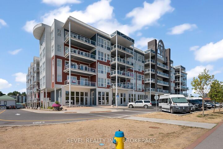 Property Photo: 130 Water Street E 14 ON K7G 0A8