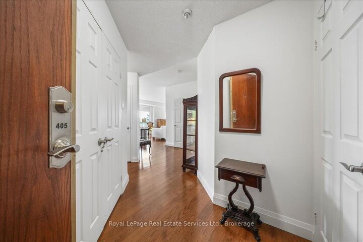 Property Photo: 2511 Lakeshore Road W 405 ON L6L 6L9