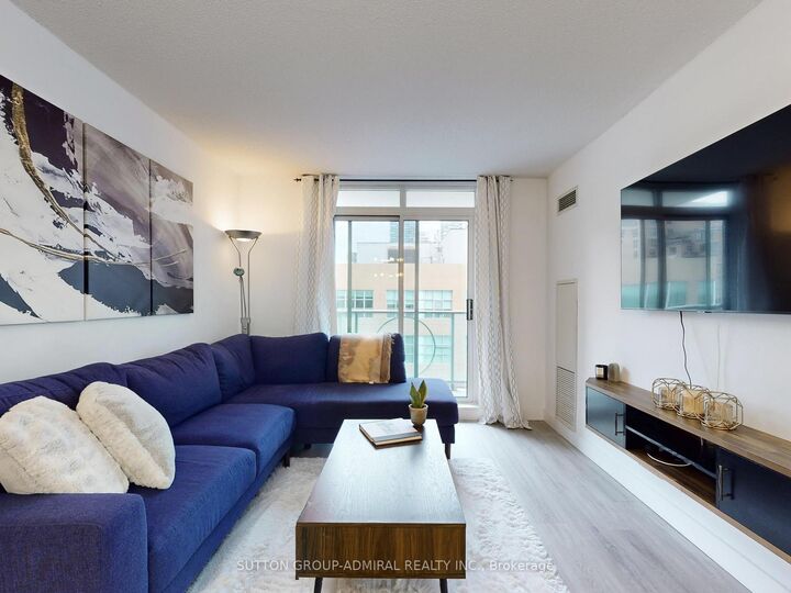 Property Photo: 212 Eglinton Avenue E 1005 ON M4P 1K2
