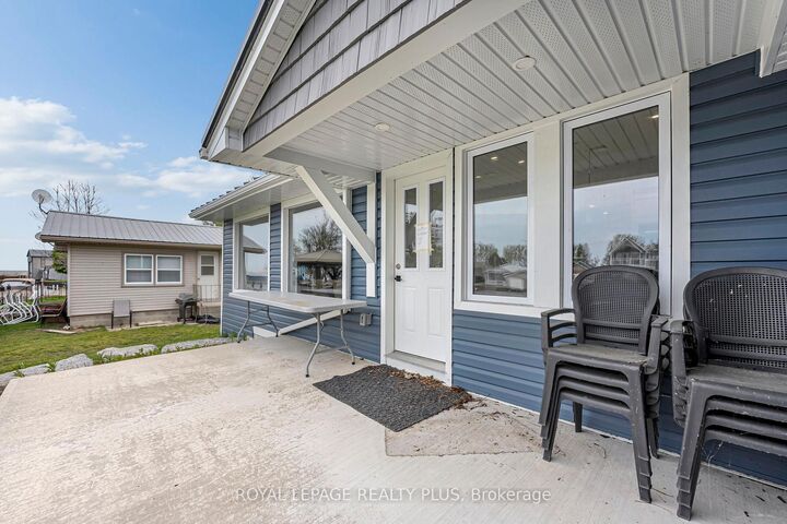 Property Photo: 36 Dickinson Avenue ON N0E 1M0