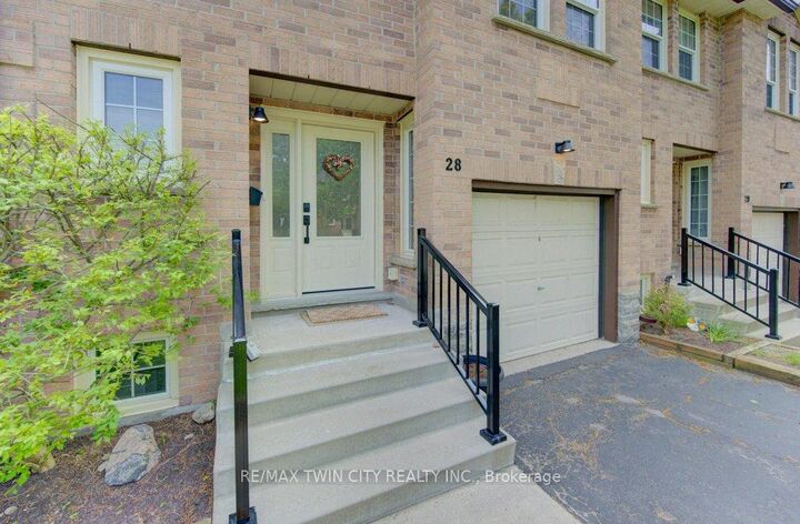 Property Photo: 375 Holiday Inn Drive 28 ON N3C 3P6