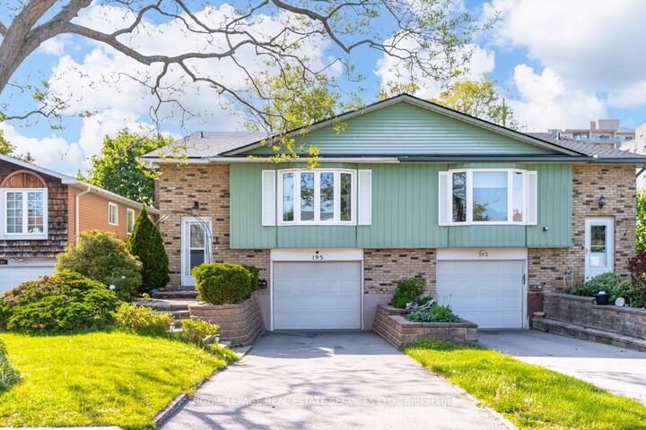 Property Photo: 195 Cullum Court ON L7T 4A9
