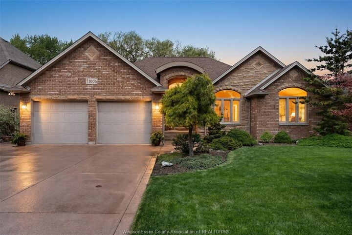 1006 Chelsea Park Way — photo 1