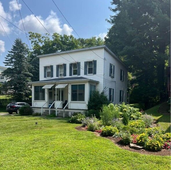 Property Photo:  1032-1034 Oakmont Ave  PA 15139 