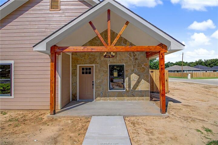 Property Photo: 509 Milam Street TX 77859