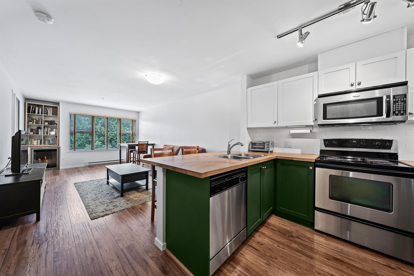 Property Photo:  315 Knox Street 312  BC V3L 0B5 