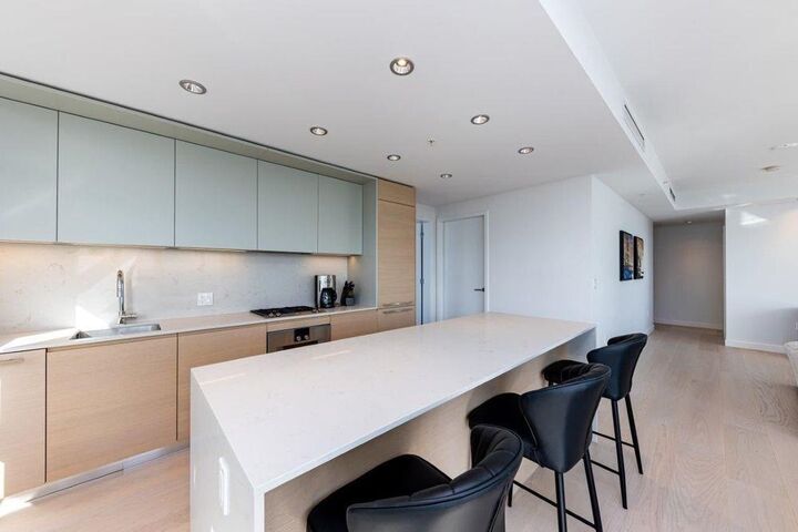 Property Photo: 1289 Hornby Street 370X BC V6Z 0G7