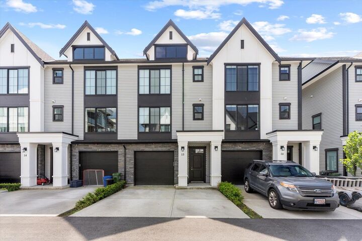 5480 Pebble Lane 15 — photo 1