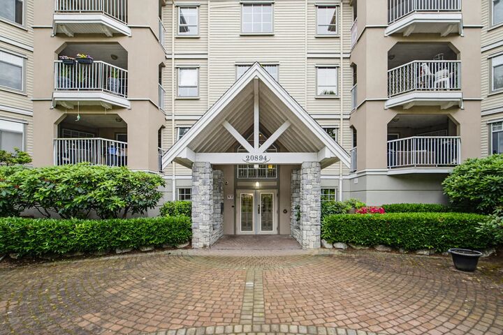 Property Photo: 20894 57 Avenue 119 BC V3A 8M7