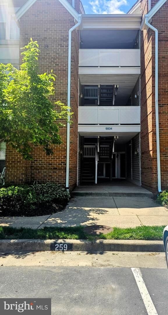 Property Photo:  6834 Brindle Heath Way B 234  VA 22315 