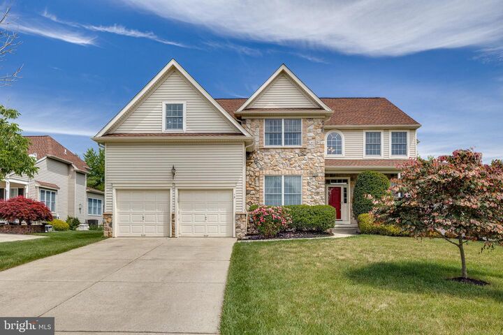 Property Photo: 13 Stoneybrook Court NJ 08022