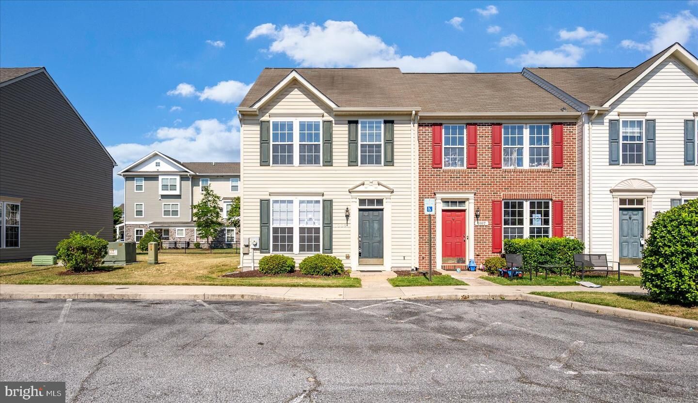 Property Photo: 1009 Meadow View Drive MD 21804