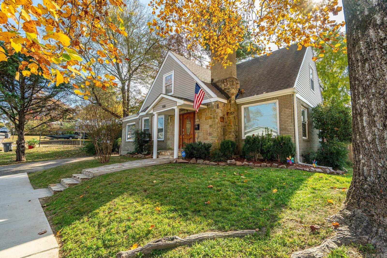 Property Photo: 100 Forest Park Place AR 71901
