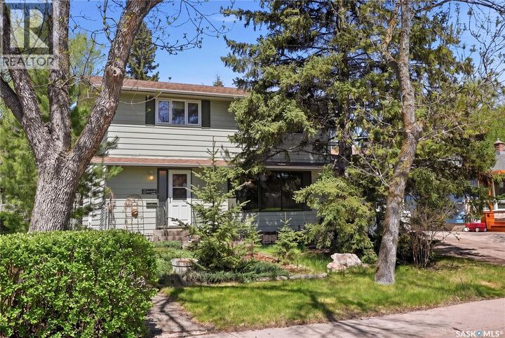 Property Photo:  2338 Easthill  SK S7J 3E5 