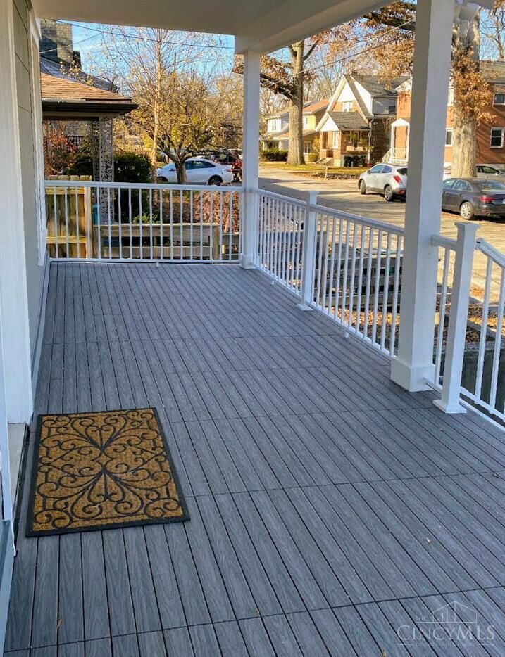 Property Photo:  2915 Minto Avenue  OH 45208 