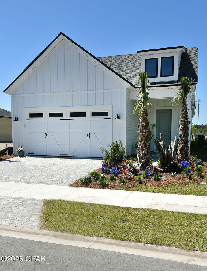 Property Photo: 759 Light Cast Way FL 32413