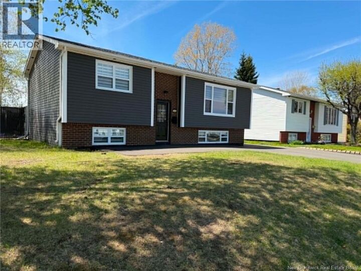Property Photo: 15 Kimberly Court NB E3N 3M4