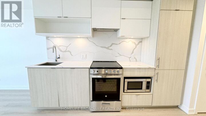 Property Photo:  100 Queen Street East 1505  ON M5C 0B5 
