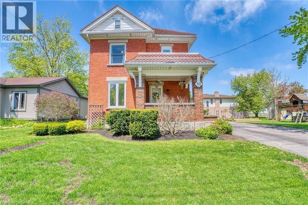 Property Photo:  82 Main Street North  ON N0K 1M0 