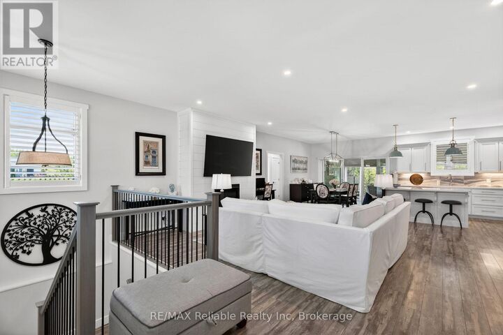 Property Photo: 8 Fawn Creek Lane ON N0M 1G0