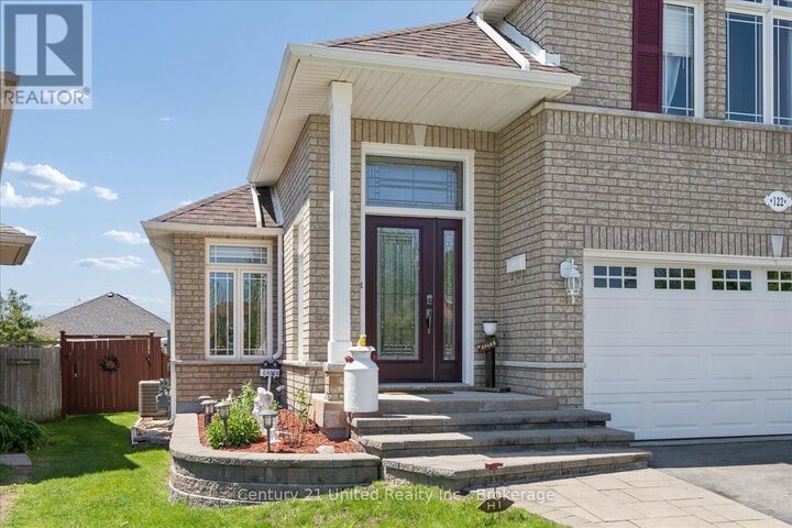 Property Photo: 122 Parcells Crescent ON K9K 2R2
