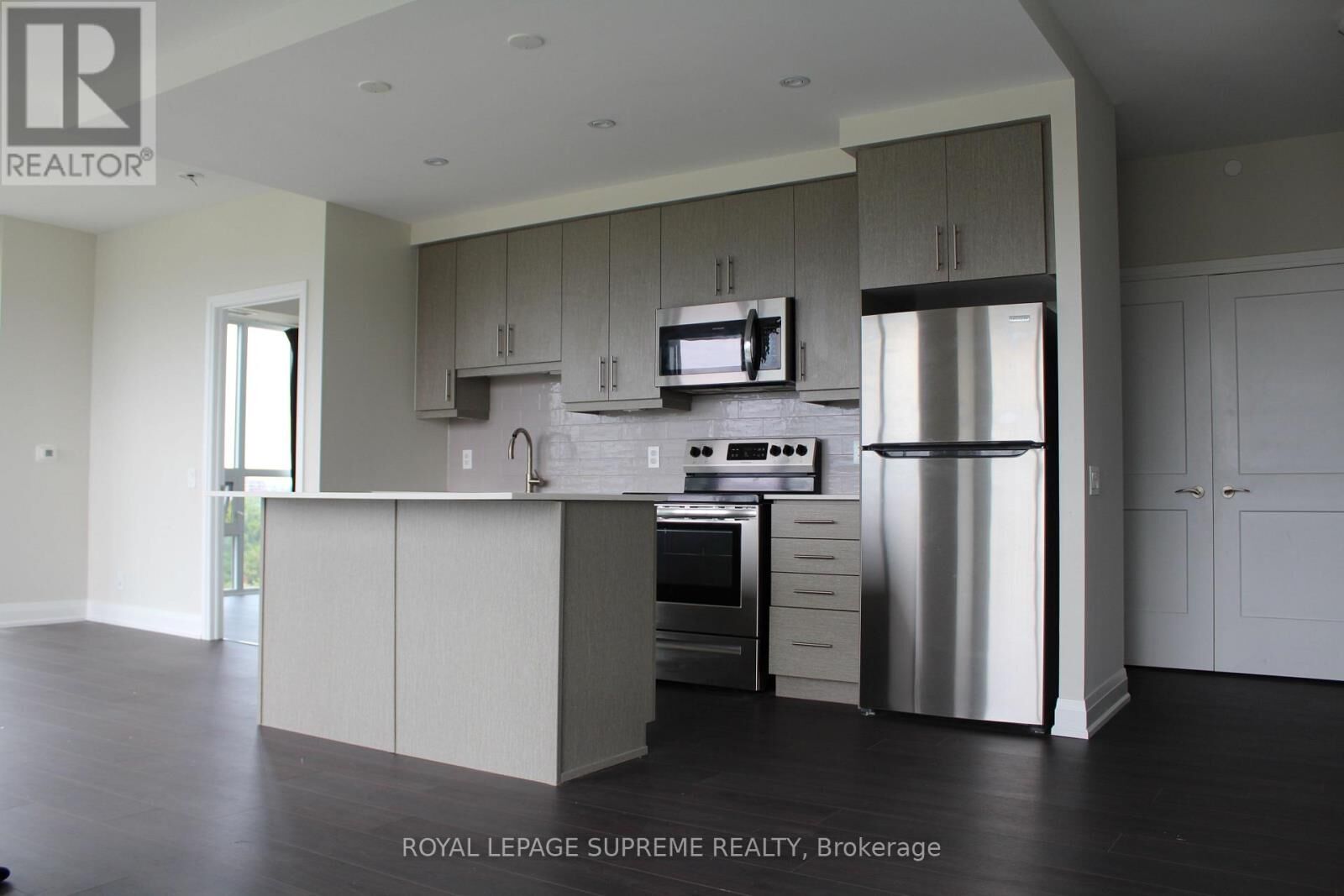 Property Photo:  15 Lynch Street 606  ON L6W 2Z8 