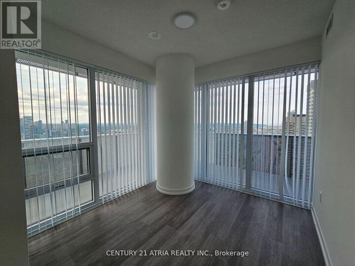 Property Photo:  55 Cooper Street 4305  ON M5E 0G1 