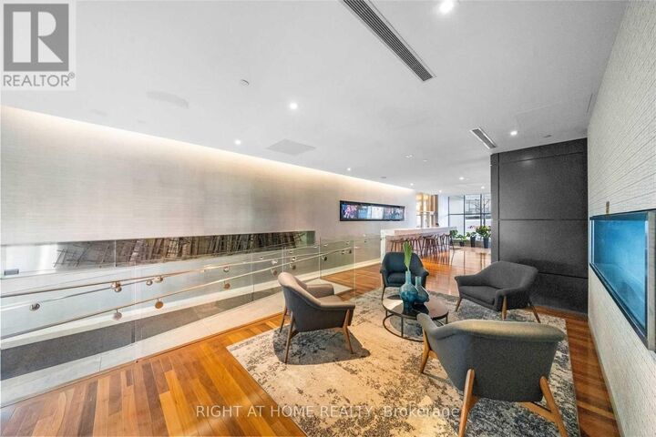 Property Photo:  25 Telegram Mews 1005  ON M5V 3Z1 