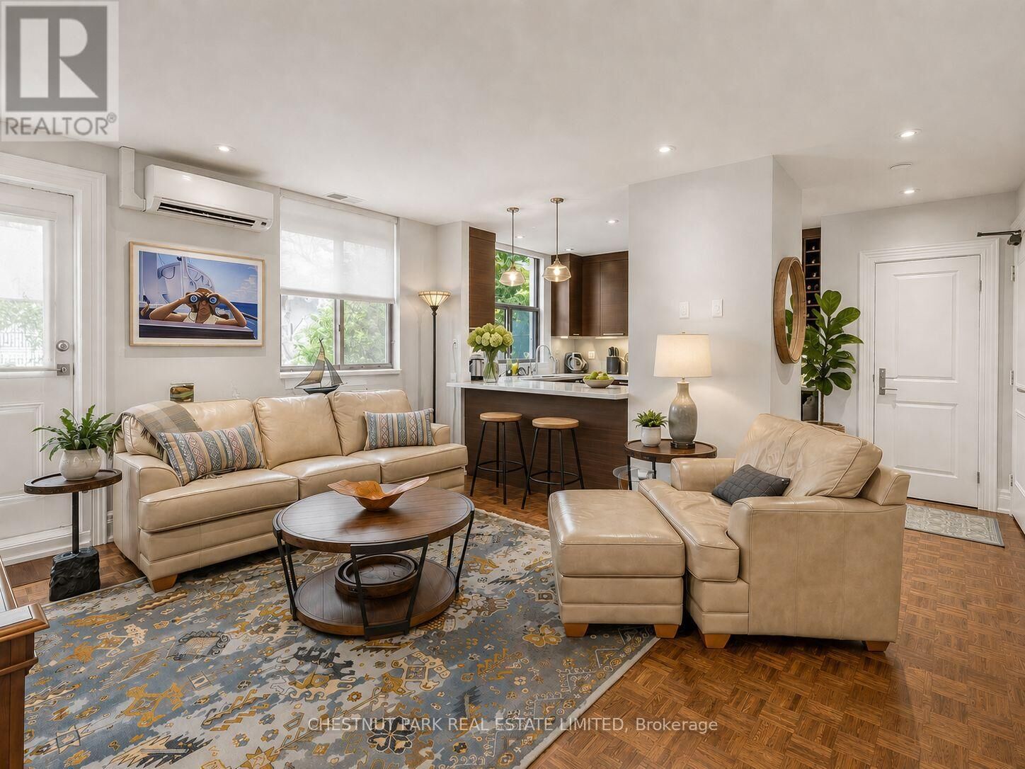 Property Photo:  616 Avenue Road 100  ON M4V 2K8 