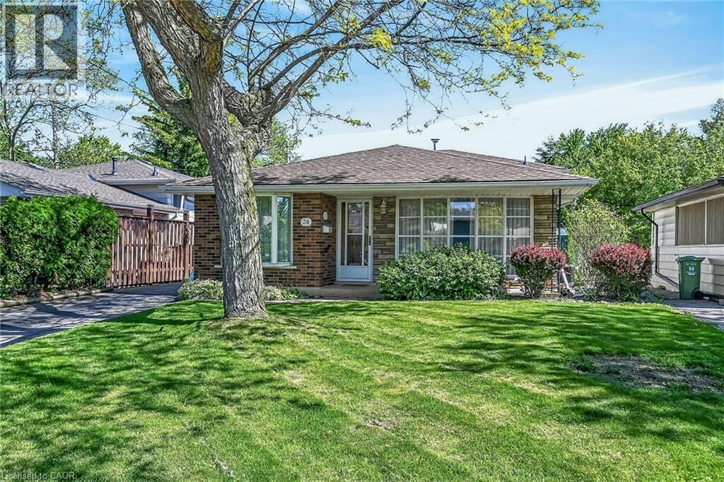 Property Photo: 38 Tyrone Drive ON L9C 2M7