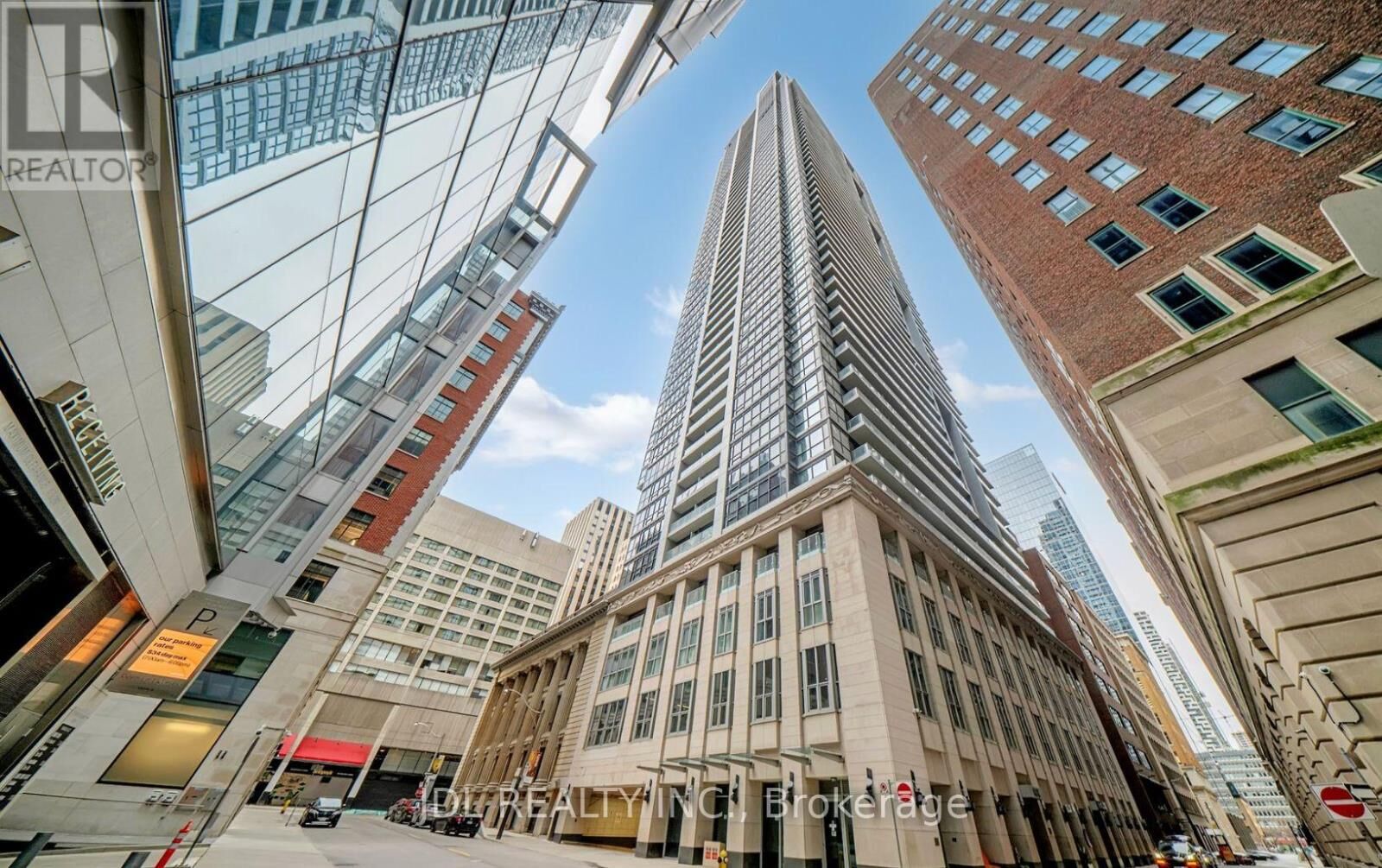 Property Photo: 70 Temperance Street 1514 ON M5H 0B1