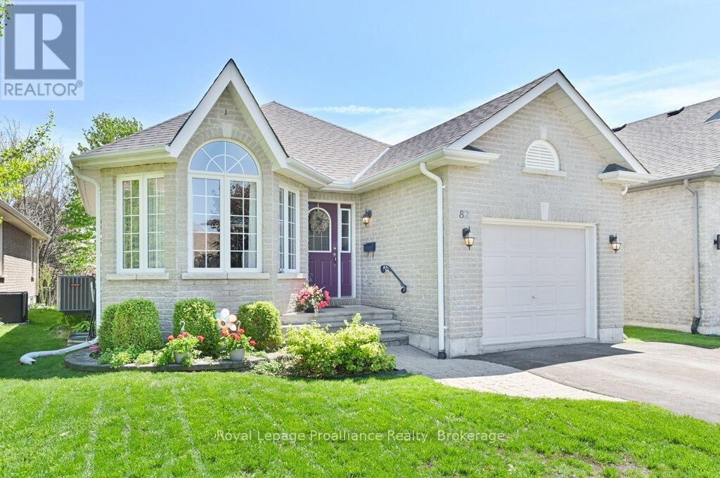 Property Photo:  82 Gavey Street  ON K8N 0L8 