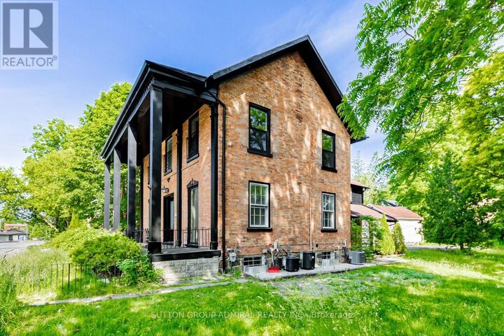Property Photo: 457 D'Arcy Street 3 ON L3Y 1M9