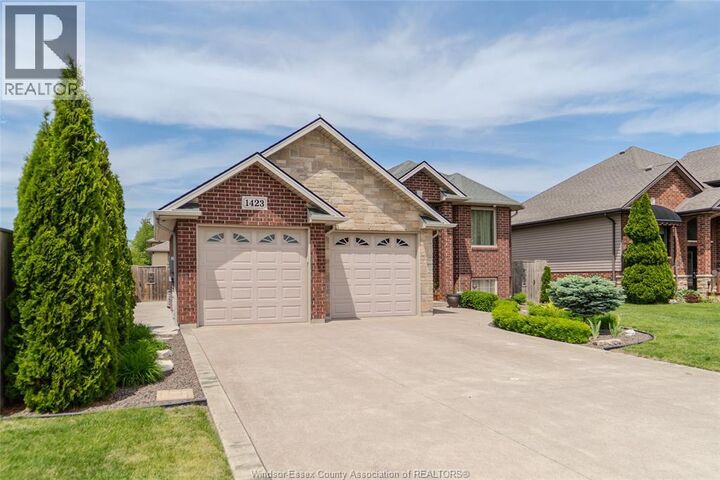 Property Photo:  1423 Oakwood  ON N0R 1A0 