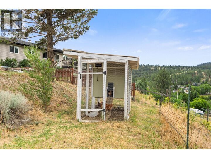 Property Photo: 1282 Highridge Drive BC V2C 5G6