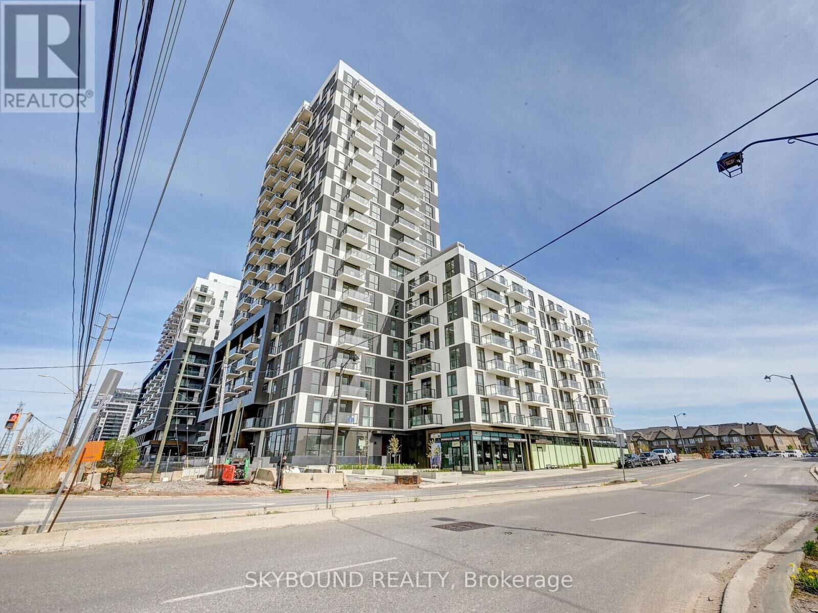 Property Photo:  335 Wheat Boom Drive 603  ON L6H 7Y1 