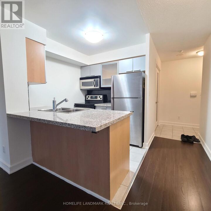 Property Photo: 18 Harrison Garden Boulevard 312 ON M2N 7J7